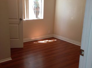 1049 Cherry Ave, Long Beach, CA 90813