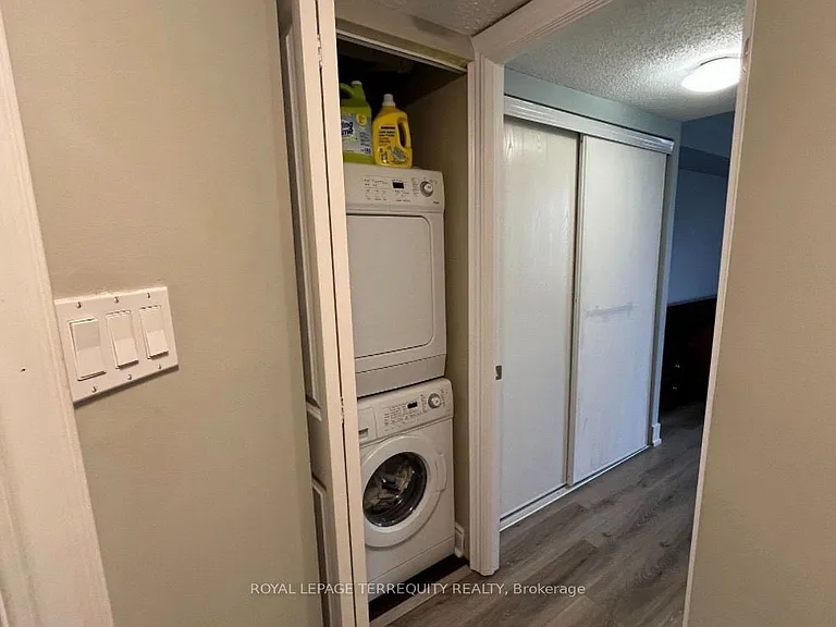 5795 Yonge St #413 — Photo 7