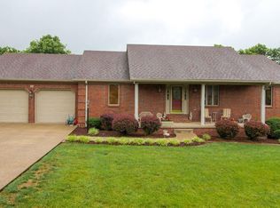 914 Meadow Ln, Harrodsburg, KY 40330