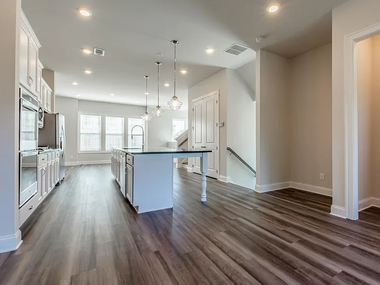 1662 Mountain Top Ln — Photo 11