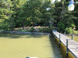 581 Wilton Woods Dr, Hague, VA 22469