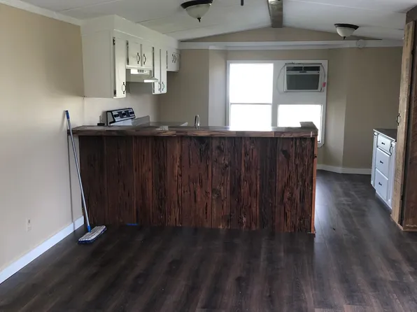 105 N Arenas St, Rayne, LA 70578