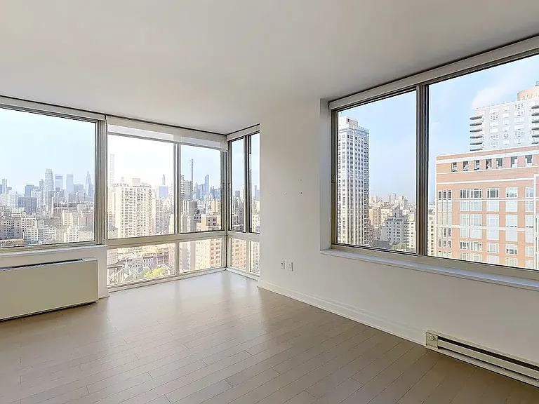 240 E 86th St #23D — Photo 2