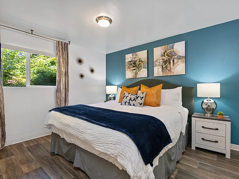 Bellevue Way SE — Photo 18