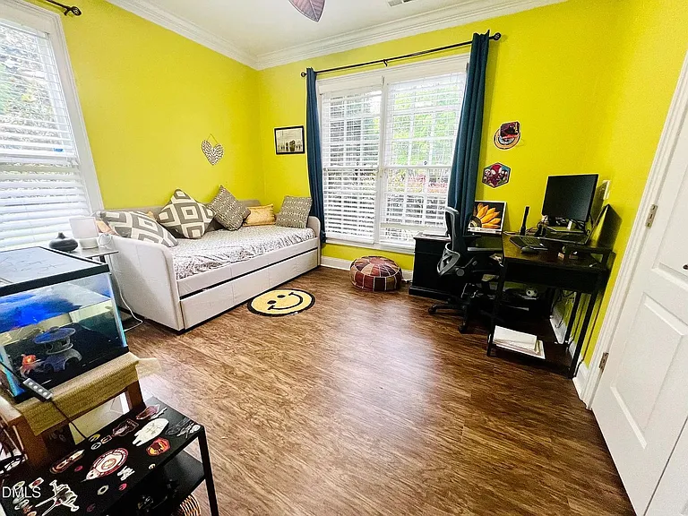 1073 Gold Rock Ln — Photo 38