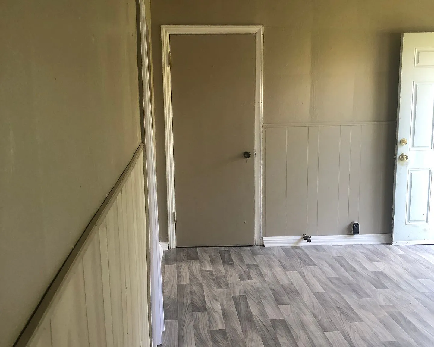 1 Bedroom Rent Starting $900/month Newly renovated garden style apartments available for rent — Photo 3