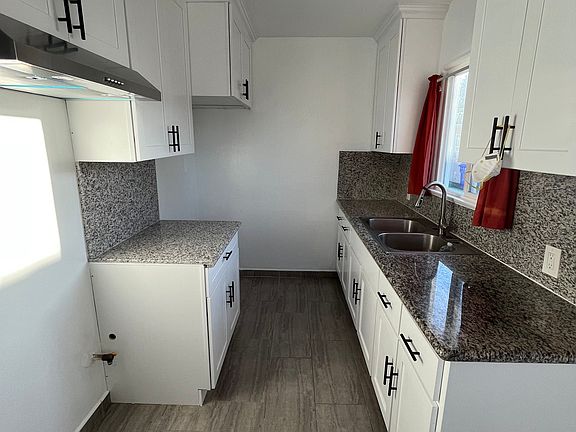 4th image of 8552 Luxor St #8552