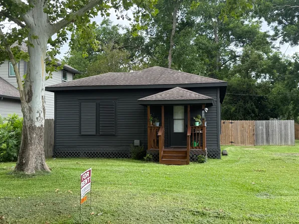 12138 22nd St, Santa Fe, TX 77510
