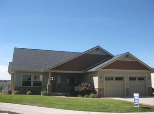 1525 SW Casey Ct, Pullman, WA 99163