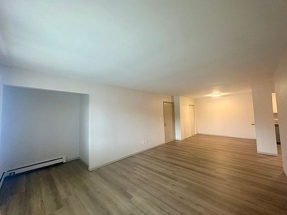 3rd image of 1670 Shawano Ave #17