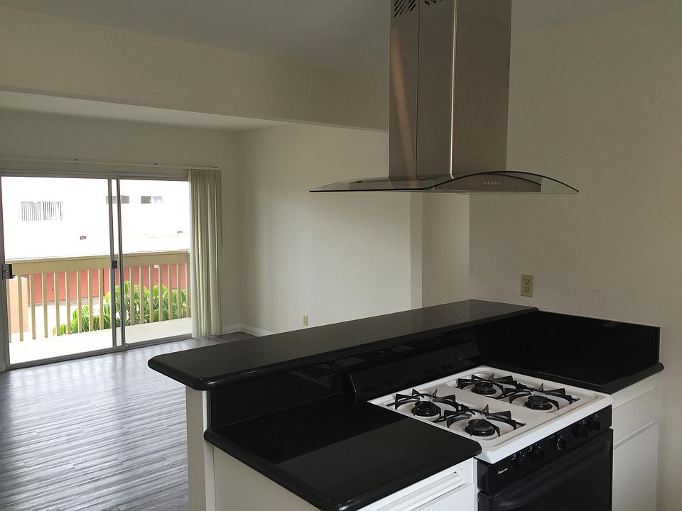 1st image of 1808 Mackay Ln APT 1