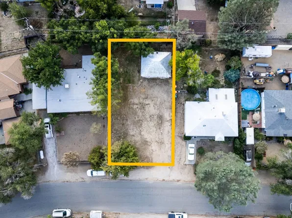 415 Sirretta St, Kernville, CA 93238