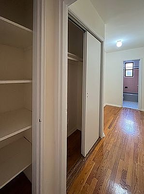 5th image of 41-42 Elbertson St #712