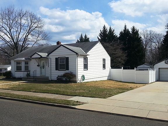 Garage Side View