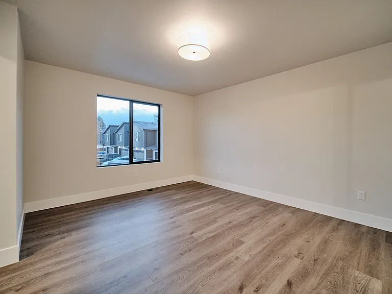 784 W Redwood Ct — Photo 15