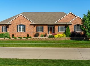 3245 Newcastle Rd, Marion, IA 52302