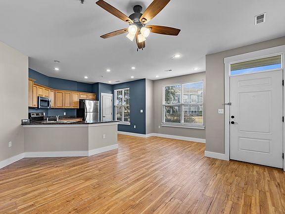 4th image of 2041 Walden Blvd APT 206