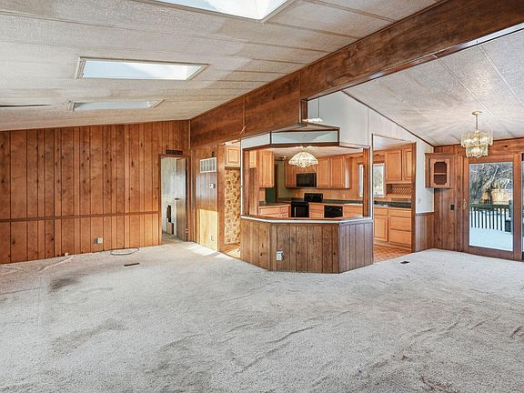 5th image of 8054 N Gale Rd