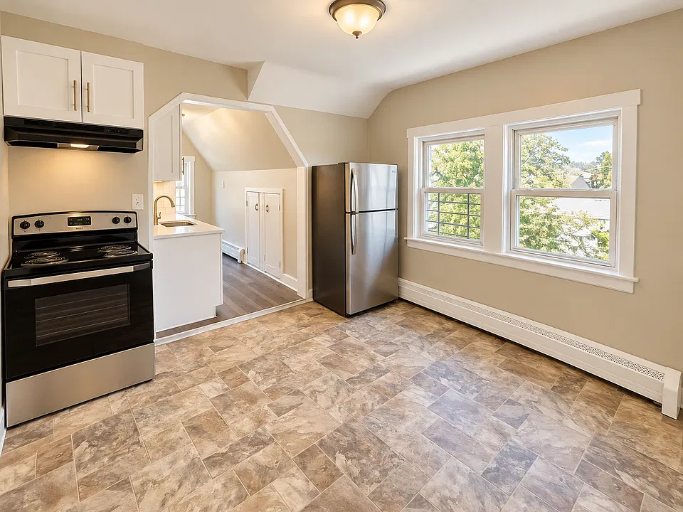 361 Kerrigan Blvd #5