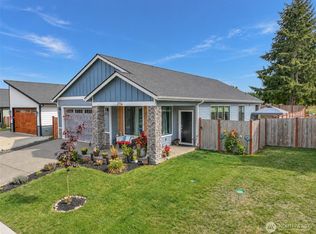 2114 Hawks View Ln, Winlock, WA 98596