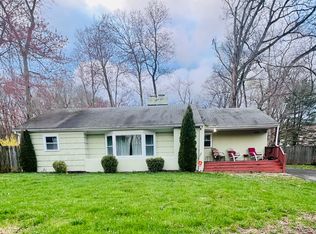 1068 Shepard Ave, Hamden, CT 06514