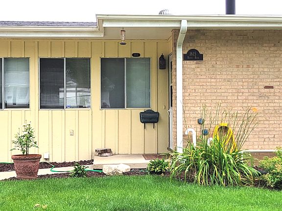 2nd image of 1617 Reetz Rd #1617
