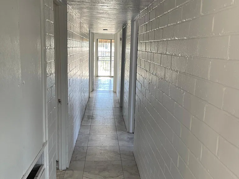 530 E Seneca St — Photo 9