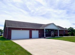 216 Walnut St, Damiansville, IL 62215