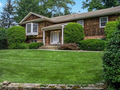 35 Pinehurst Drive, Purchase, NY, 10577