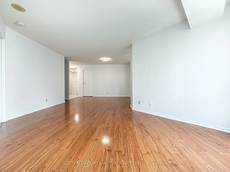10 Yonge St #2113 — Photo 9