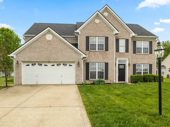 10219 Gate Dr, Indianapolis, IN 46239