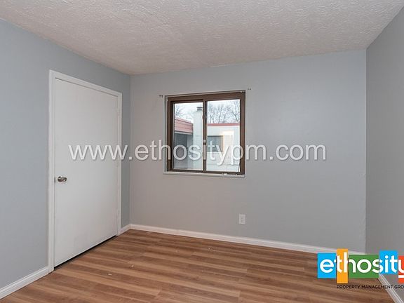 3rd image of 2725 Palo Verde Ct