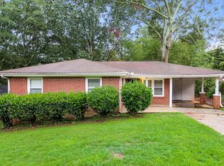 3135 Robin Rd, Decatur, GA 30032