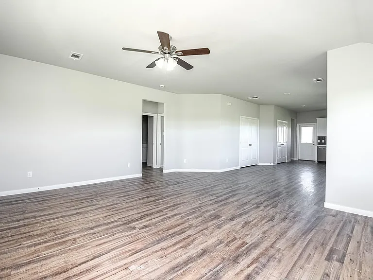 544 Buckskin Dr — Photo 18