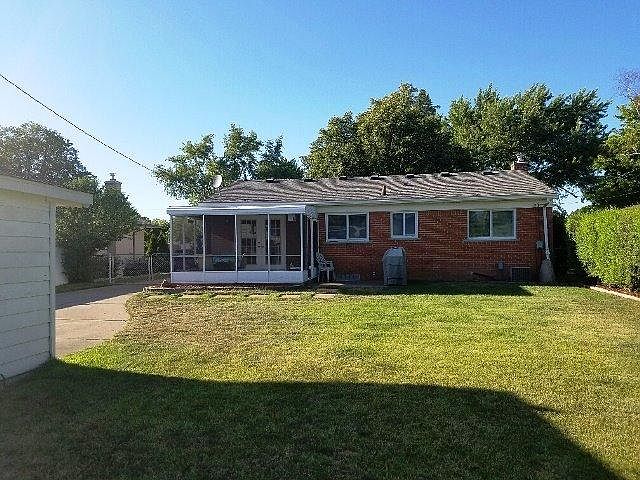2nd image of 38753 Northfield Ave