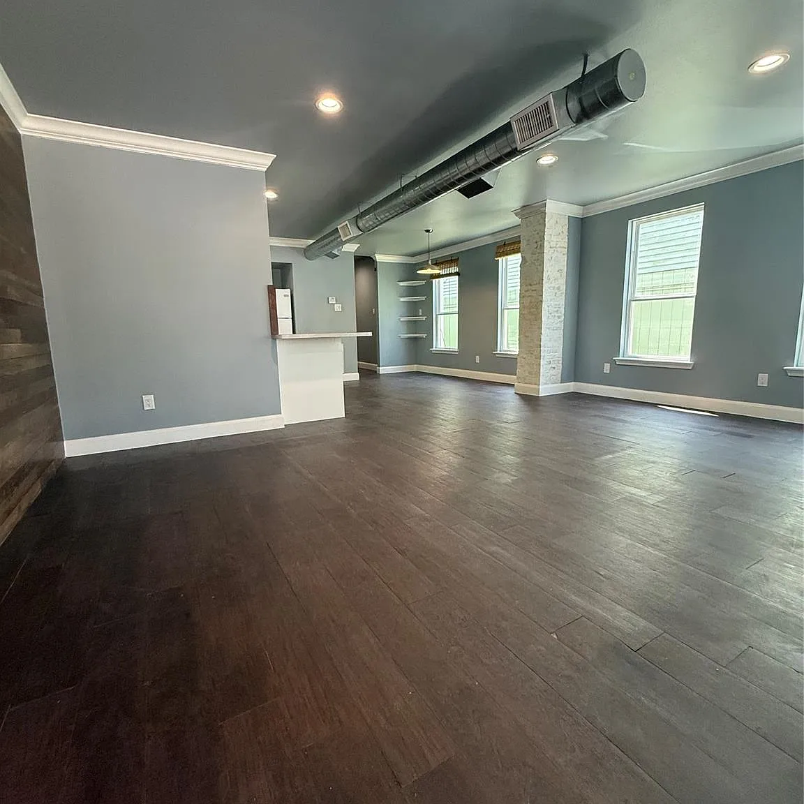 Studio, 1.0 bath, 2086 sqft, $1,200 — Photo 2