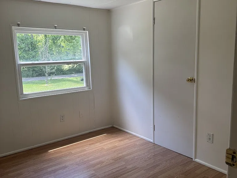 957 W Independence St #24 — Photo 3