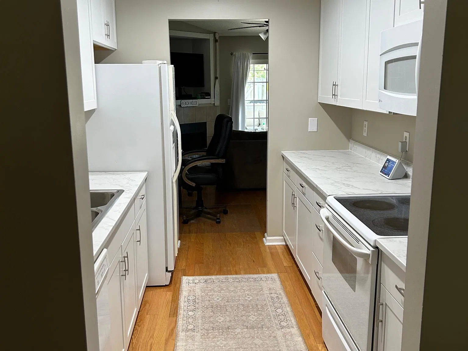 1285 Apex Ln — Photo 2