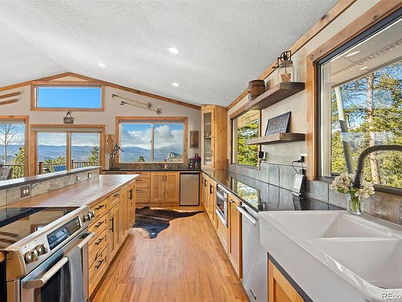 4th image of 11325 Pauls Drive