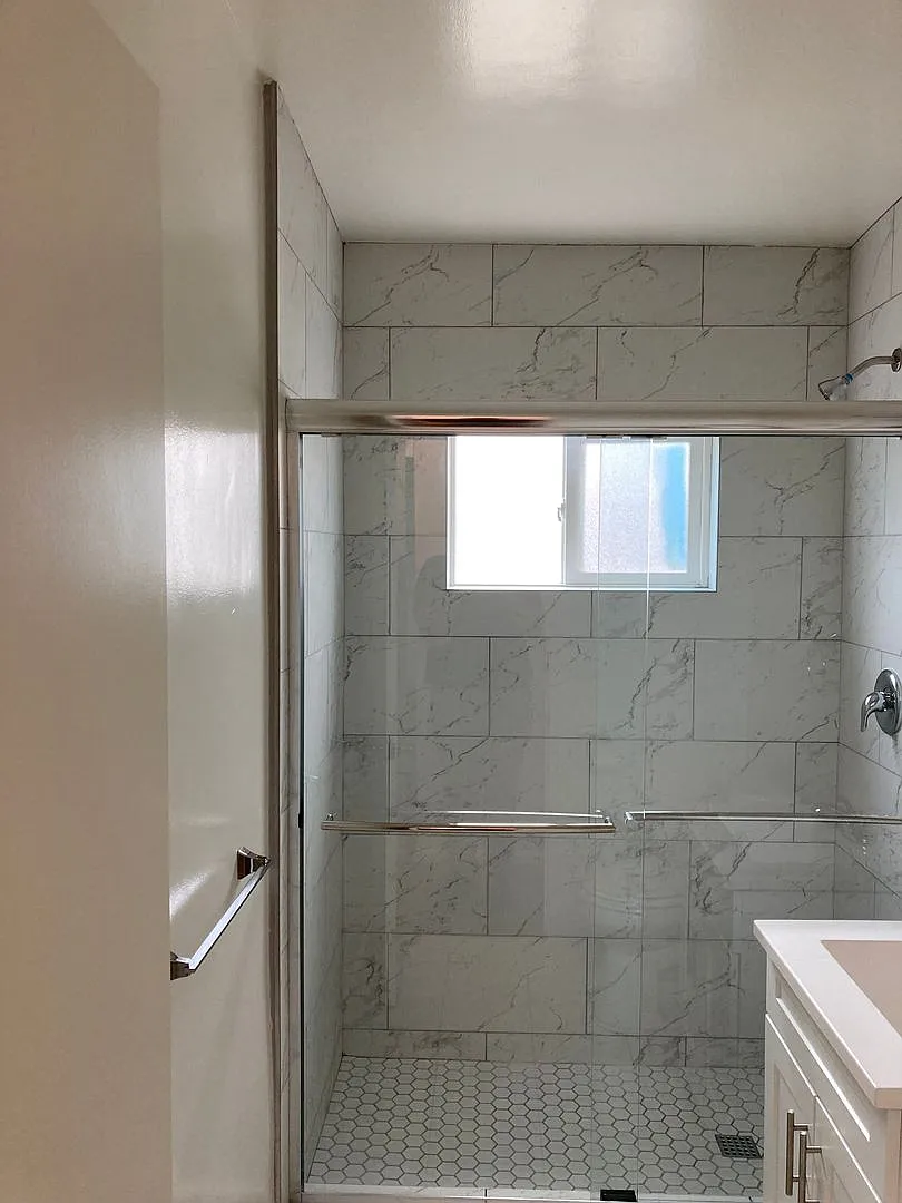 Building Photo - 5030