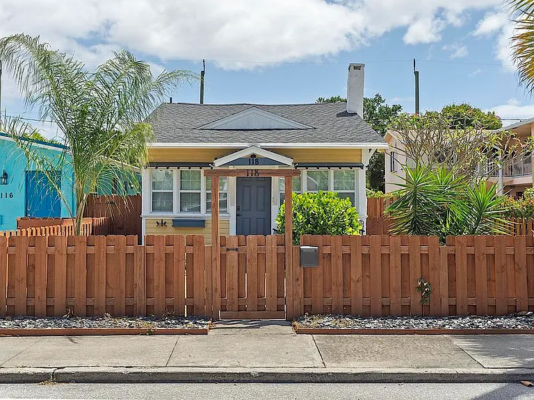 118 S J St — Photo 2