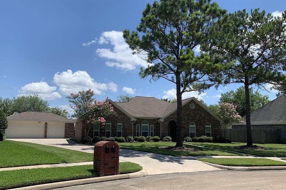 1st image of 1703 Destin Ln