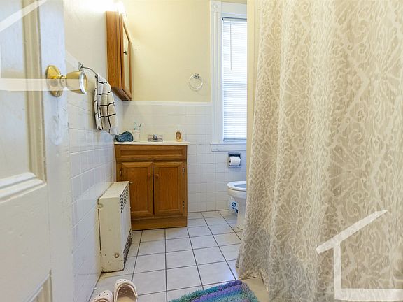 19 Bennett St. Boston - Brighton Unit Photo 10