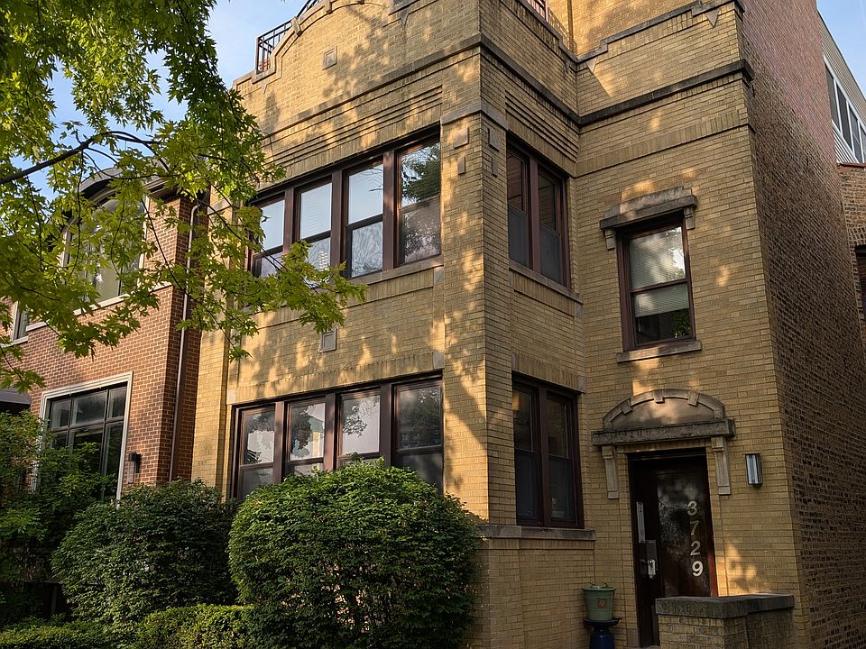 1st image of 3729 N Oakley Ave Unit 2