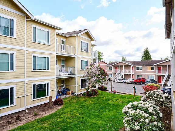 5th image of 2363-2375 Main St #102