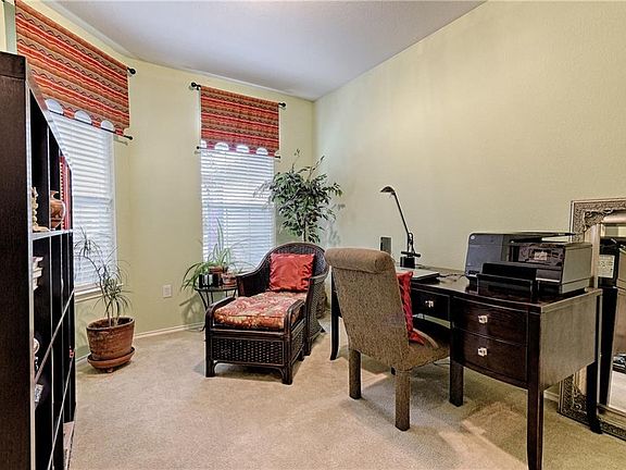 3rd image of 3125 Judge Holland Ln