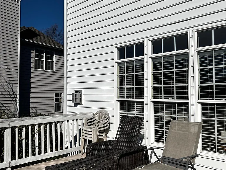 601 Stinhurst Dr — Photo 13