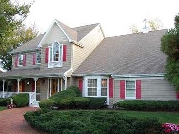 2nd image of 2 Danielle Dr