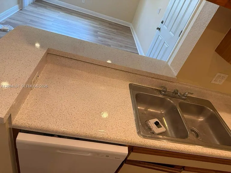 1247 SW 46th Ave #1306 — Photo 18