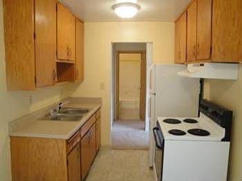 2nd image of 1115 Rankin St APT 1